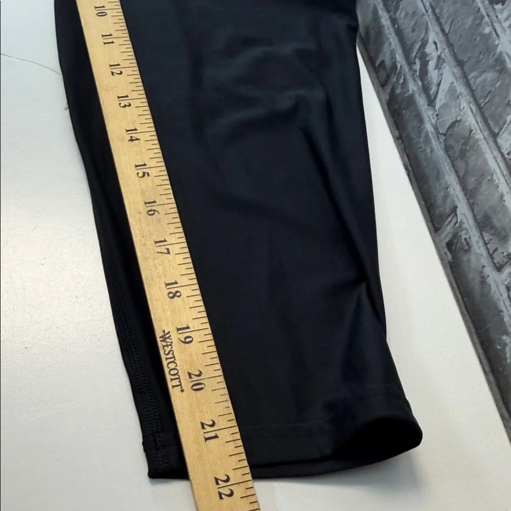 NWT‎ Under Armour Black Athletic Tights